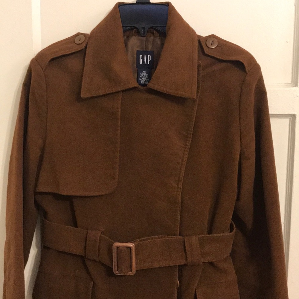 Gap Women’s Camel Colored Long Trench Coat